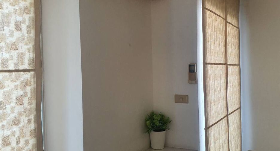 À vendre 2 chambres condo à Sathon, Bangkok