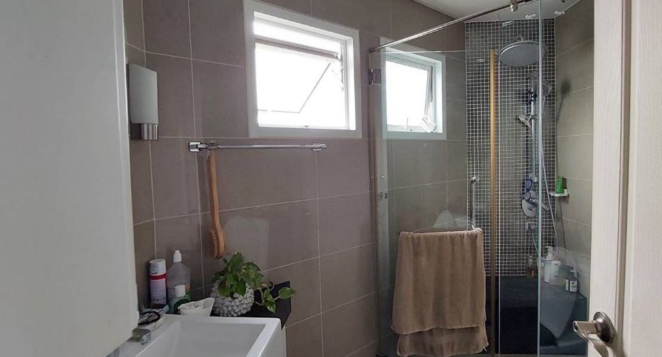 Wohnung zum Kauf mit 2 Zimmer in Huai Khwang, Bangkok