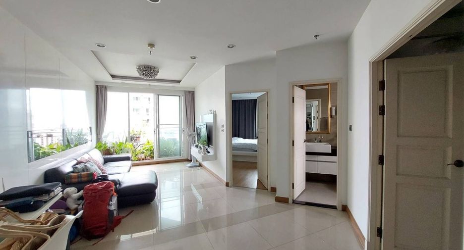 Wohnung zum Kauf mit 2 Zimmer in Huai Khwang, Bangkok