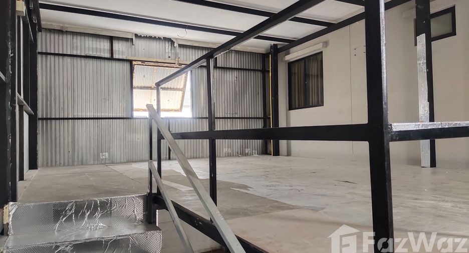 For sale 3 bedrooms townhouse in Prawet, Bangkok