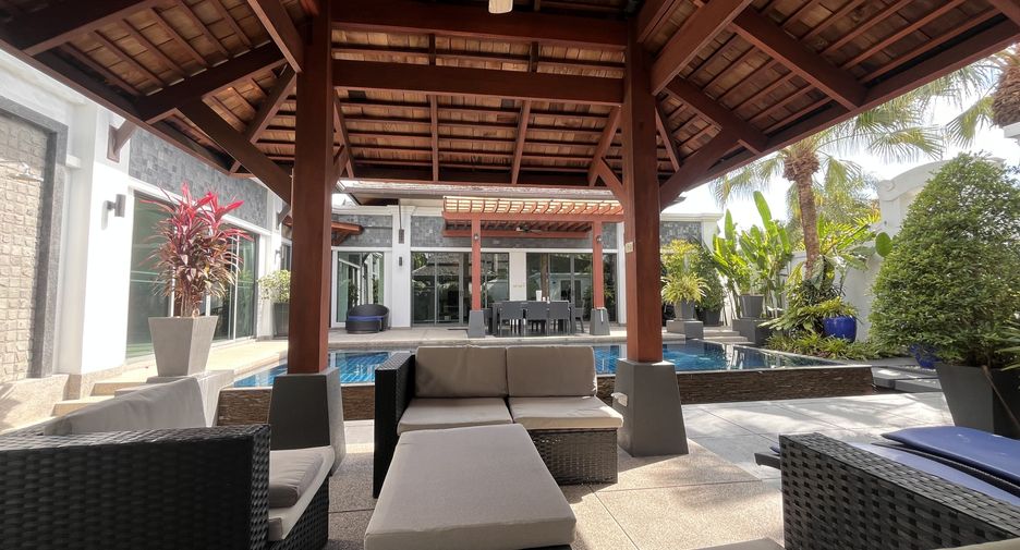 For sale 3 bedrooms villa in Thalang, Phuket