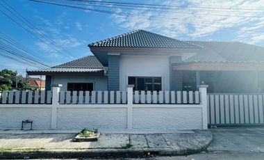 For rent 4 bedrooms house in Mueang Phuket, Phuket