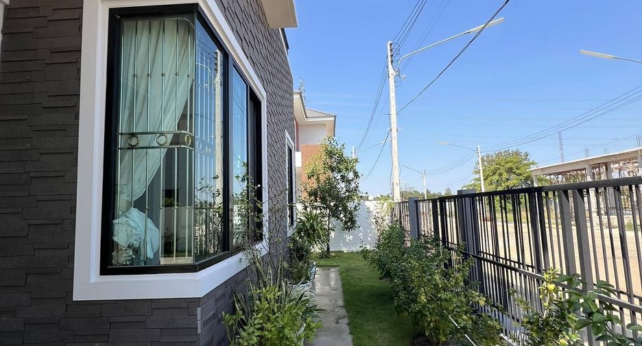 Haus zum Kauf mit 3 Zimmer in Changhan, Roi Et