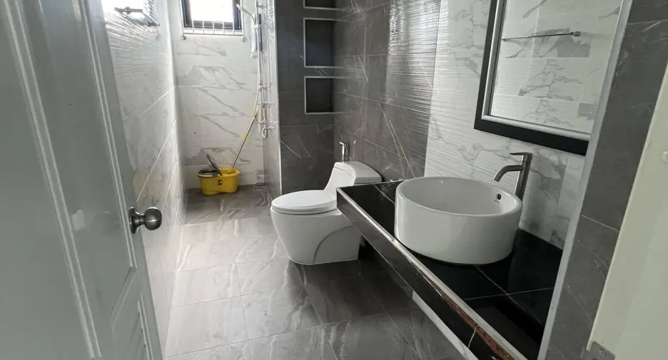 Haus zum Kauf mit 3 Zimmer in Changhan, Roi Et