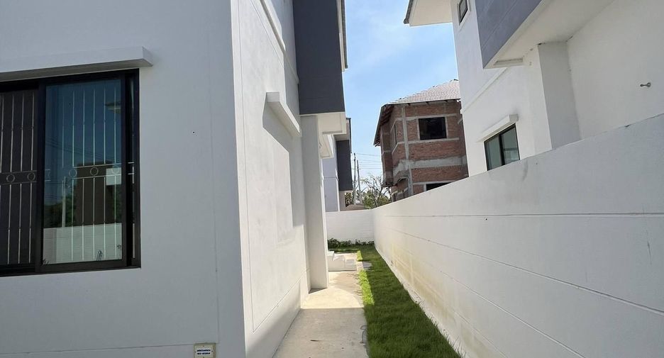 Haus zum Kauf mit 3 Zimmer in Changhan, Roi Et