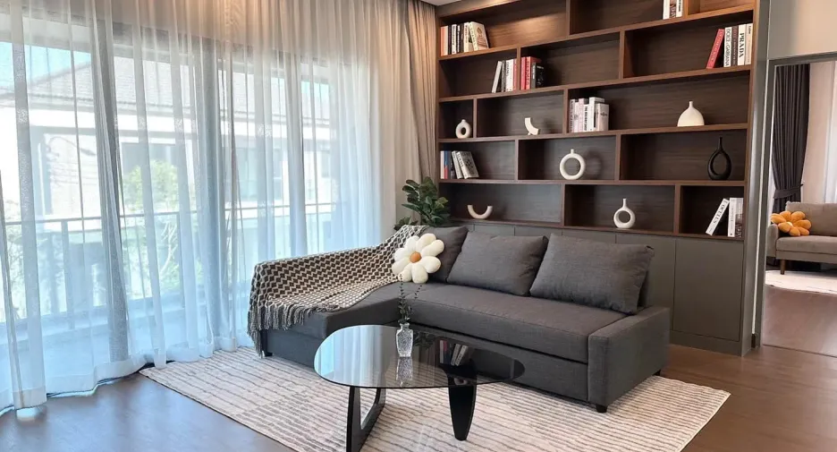 Casa en venta y en alquiler de 5 habitaciones en Bang Phli, Samut Prakan