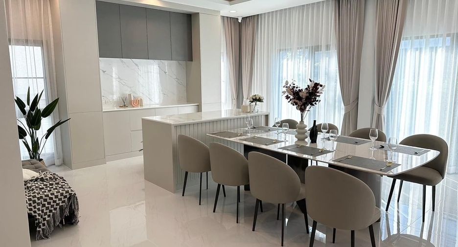 Casa en venta y en alquiler de 5 habitaciones en Bang Phli, Samut Prakan