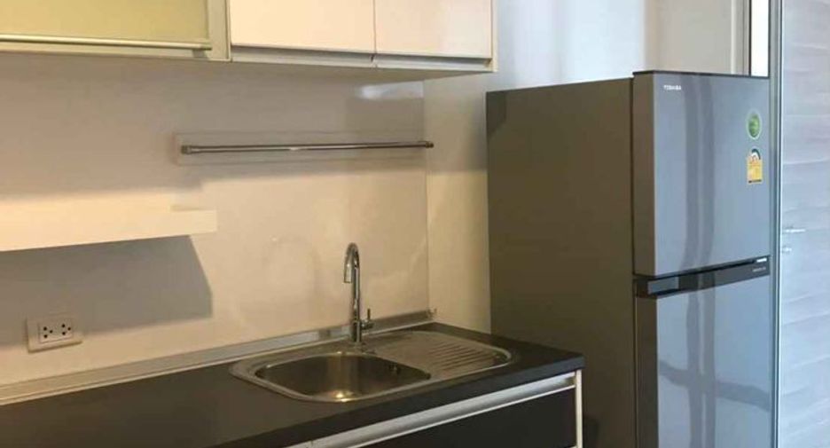 For sale 2 bedrooms condo in Yan Nawa, Bangkok
