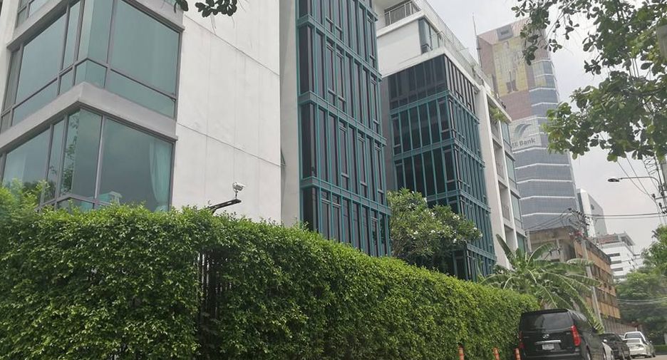 For sale 1 bed condo in Phaya Thai, Bangkok