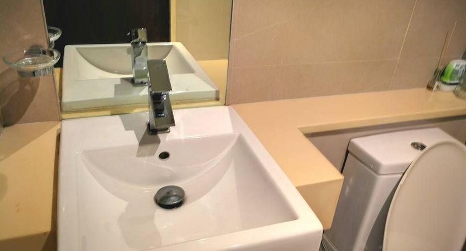 For sale 1 bed condo in Phaya Thai, Bangkok
