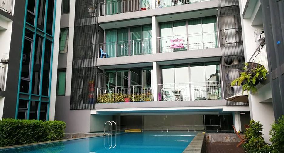 For sale 1 bed condo in Phaya Thai, Bangkok