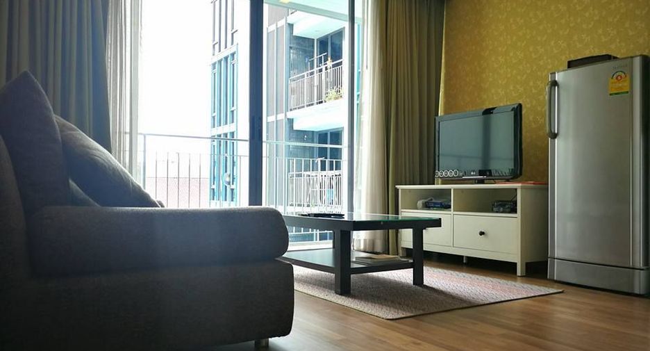 For sale 1 bed condo in Phaya Thai, Bangkok