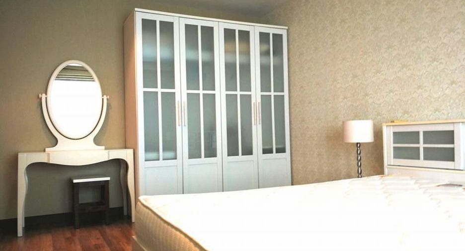 For sale 1 bed condo in Phaya Thai, Bangkok