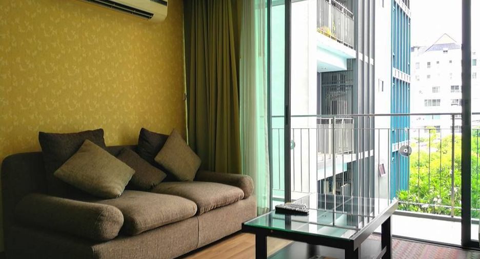 For sale 1 bed condo in Phaya Thai, Bangkok