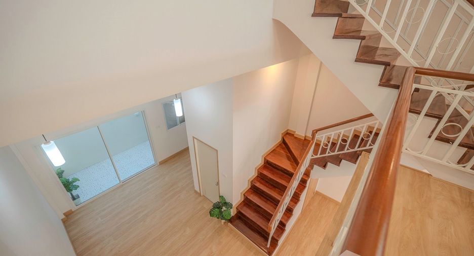 For sale 3 bedrooms townhouse in Sai Mai, Bangkok