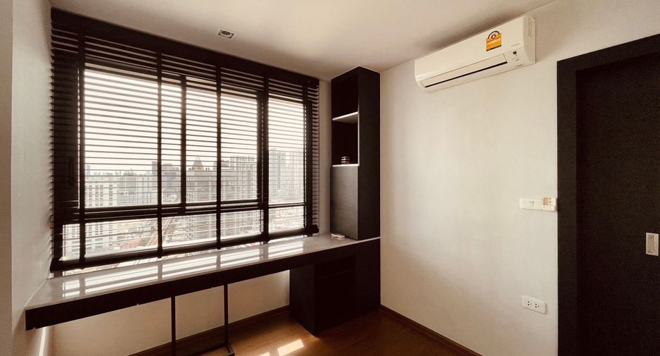 For sale 2 bedrooms condo in Phaya Thai, Bangkok
