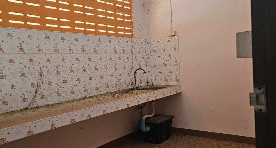 For sale 4 bedrooms townhouse in Plaeng Yao, Chachoengsao