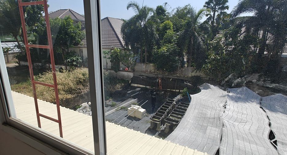 For sale 4 bedrooms townhouse in Plaeng Yao, Chachoengsao