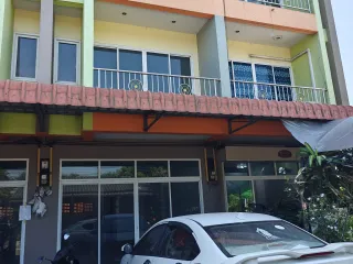 For sale 4 bedrooms townhouse in Plaeng Yao, Chachoengsao