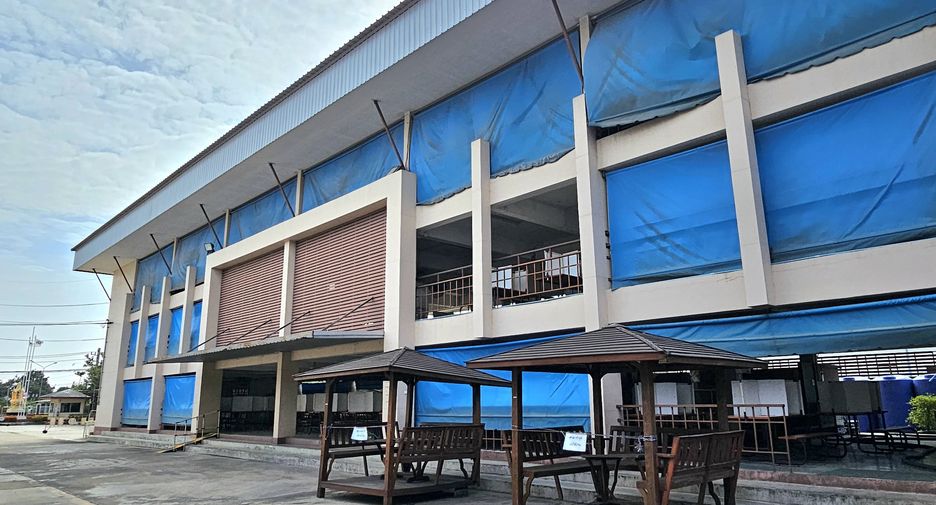Haus zum Kauf mit Studio in Mueang Nakhon Ratchasima, Nakhon Ratchasima
