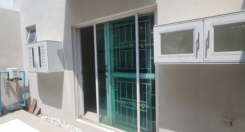 À vendre 3 chambres maison de ville à Bang Phli, Samut Prakan