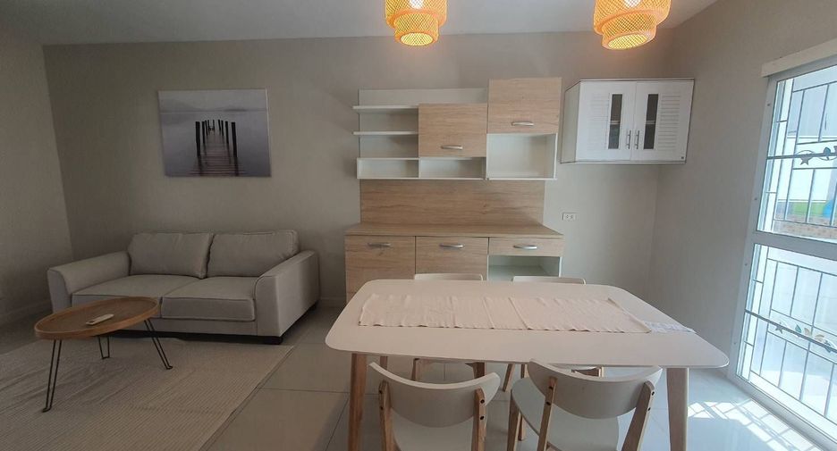 À vendre 3 chambres maison de ville à Bang Phli, Samut Prakan