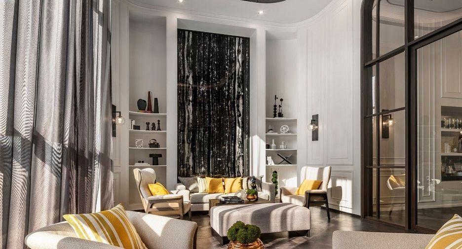 For sale 2 bedrooms condo in Pathum Wan, Bangkok