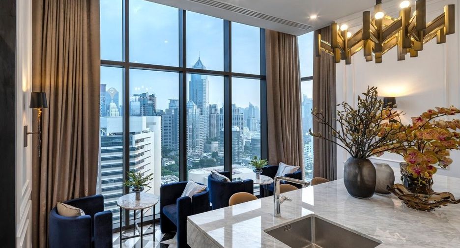 For sale 2 bedrooms condo in Pathum Wan, Bangkok