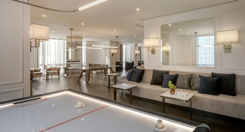 For sale 2 bedrooms condo in Pathum Wan, Bangkok