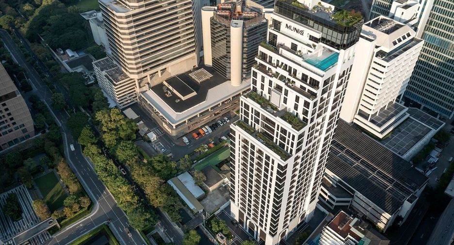 For sale 2 bedrooms condo in Pathum Wan, Bangkok