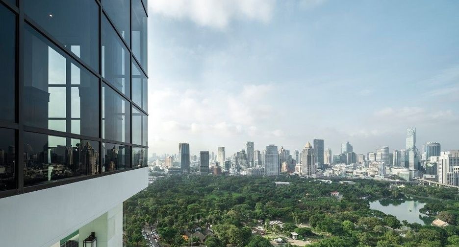 For sale 2 bedrooms condo in Pathum Wan, Bangkok