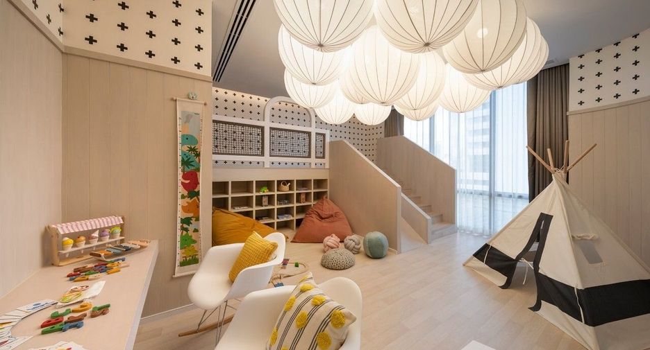 For sale 2 bedrooms condo in Pathum Wan, Bangkok