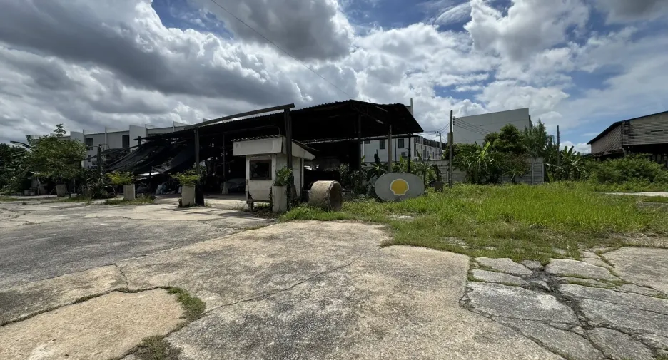 For sale land in Lam Luk Ka, Pathum Thani