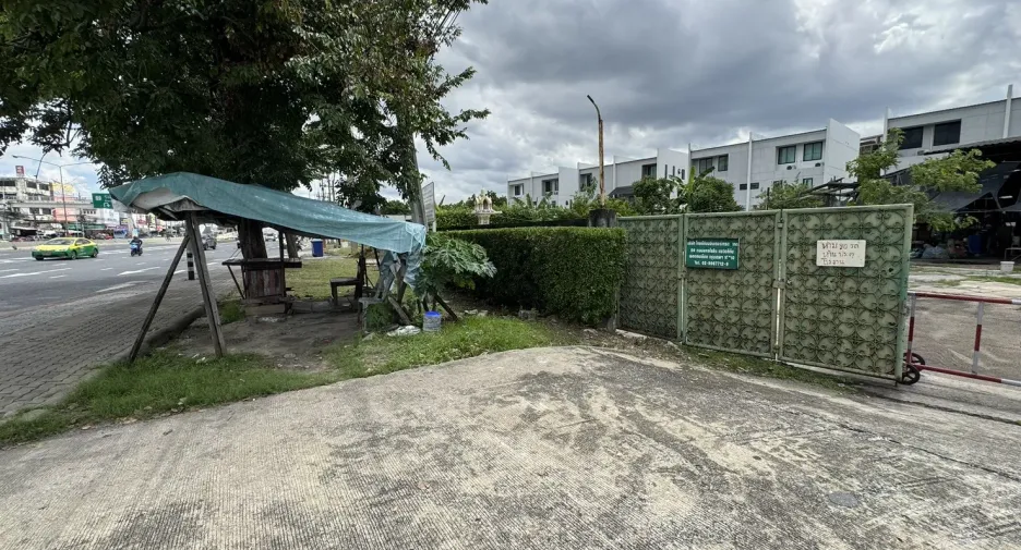 For sale land in Lam Luk Ka, Pathum Thani