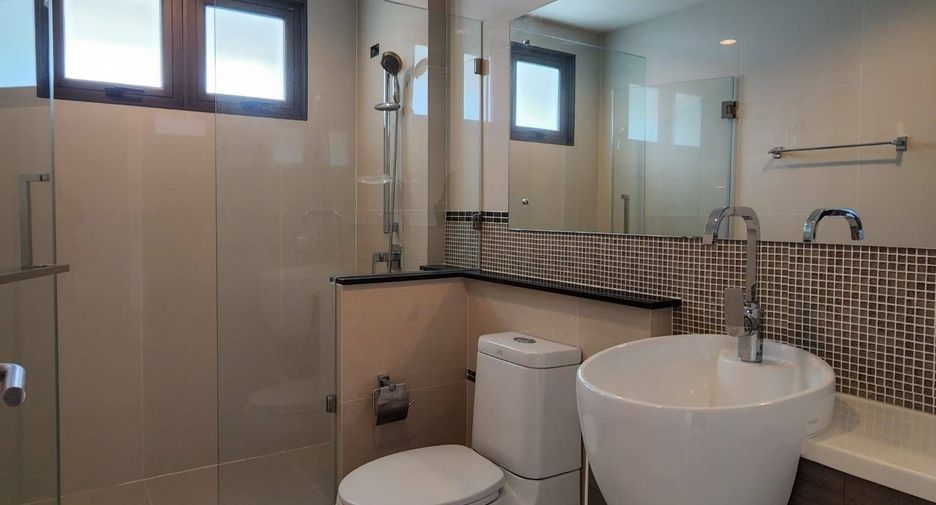 For sale 3 bedrooms house in Suan Luang, Bangkok
