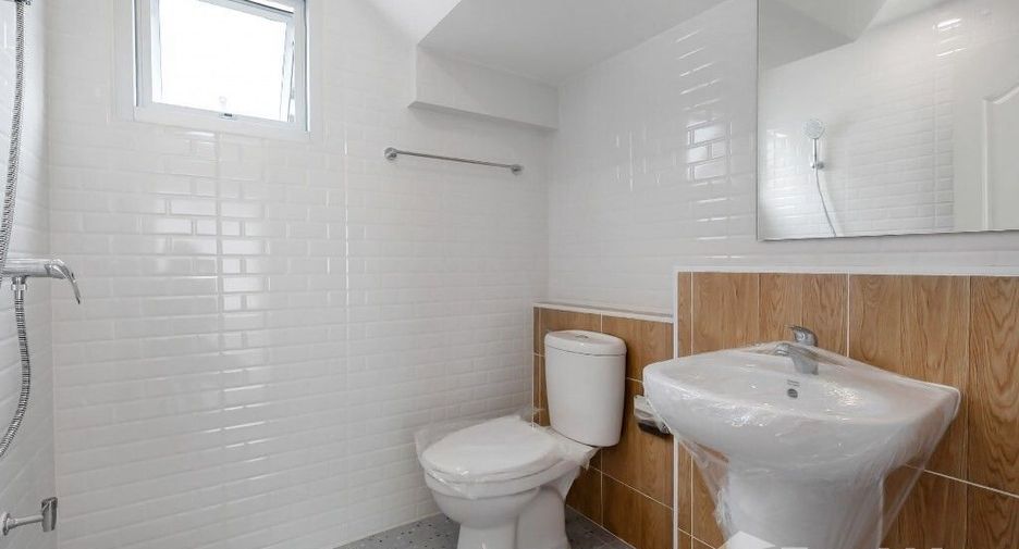 For sale 3 bedrooms house in Mueang Samut Sakhon, Samut Sakhon