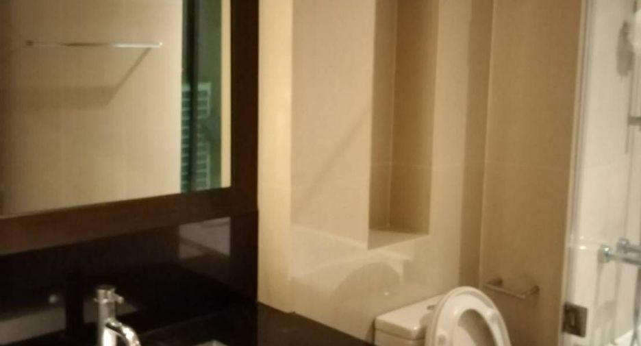 For sale 2 bedrooms condo in Sathon, Bangkok
