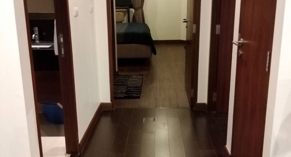 For sale 2 bedrooms condo in Sathon, Bangkok