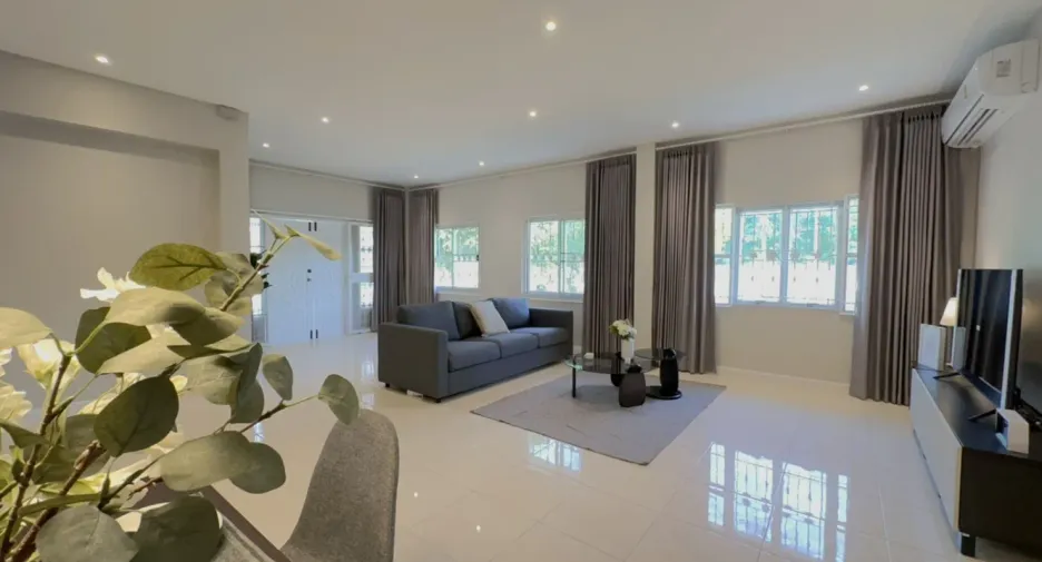 For rent 3 bedrooms house in Thalang, Phuket