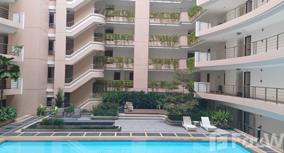 For sale 2 bedrooms condo in Pathum Wan, Bangkok