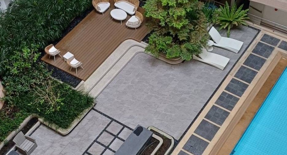For sale 2 bedrooms condo in Pathum Wan, Bangkok