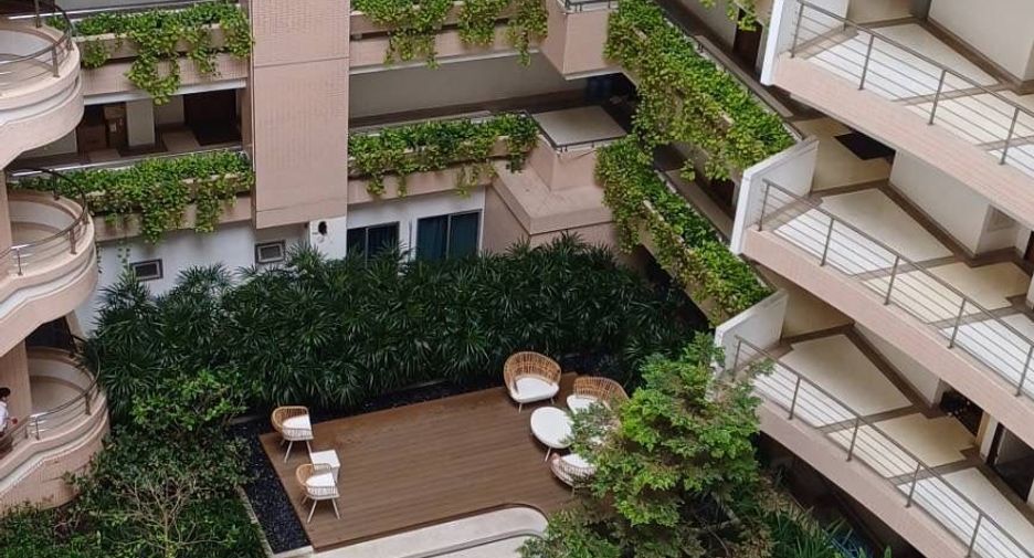 For sale 2 bedrooms condo in Pathum Wan, Bangkok