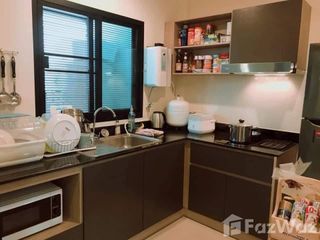 Casa adosada en venta de 3 habitaciones en Bang Khen, Bangkok