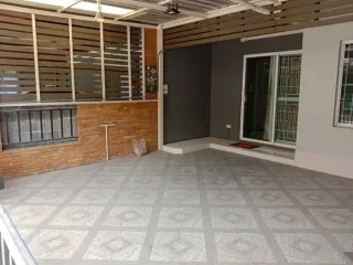 Reihenhaus zum Kauf mit 3 Zimmer in Bang Phli, Samut Prakan