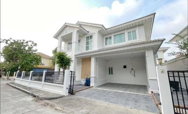 Haus zum Kauf mit 3 Zimmer in Lat Krabang, Bangkok