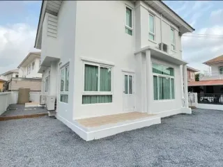 Продажа 3 спальни дом в Лат Крабанг, Бангкок