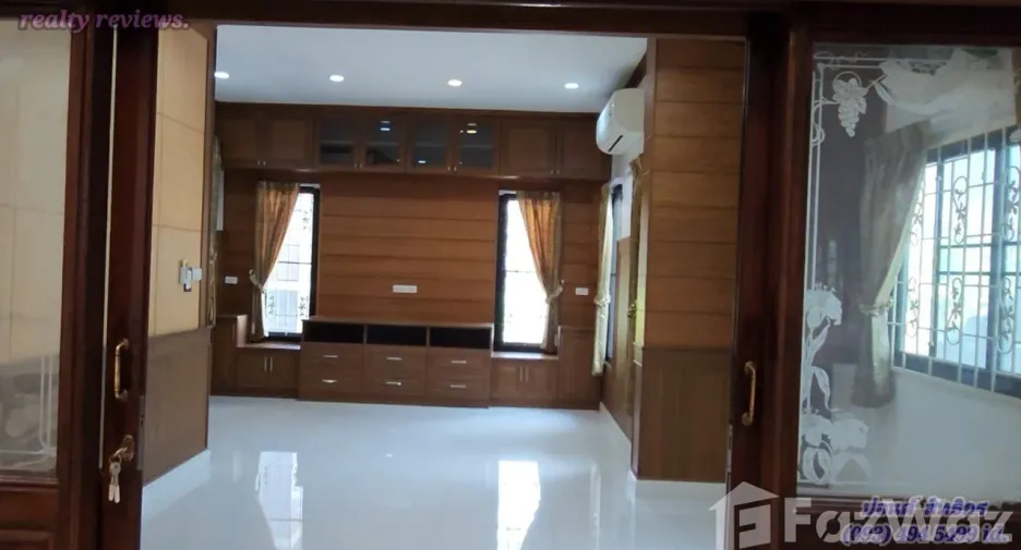 Haus zum Kauf mit 6 Zimmer in Mueang Nakhon Ratchasima, Nakhon Ratchasima