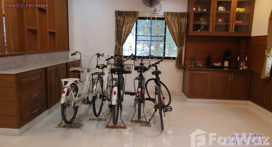 Haus zum Kauf mit 6 Zimmer in Mueang Nakhon Ratchasima, Nakhon Ratchasima