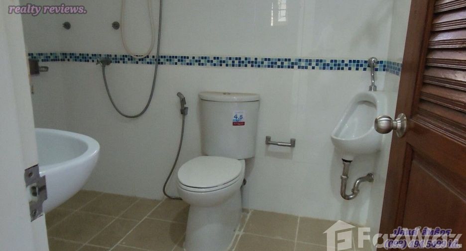 Haus zum Kauf mit 6 Zimmer in Mueang Nakhon Ratchasima, Nakhon Ratchasima