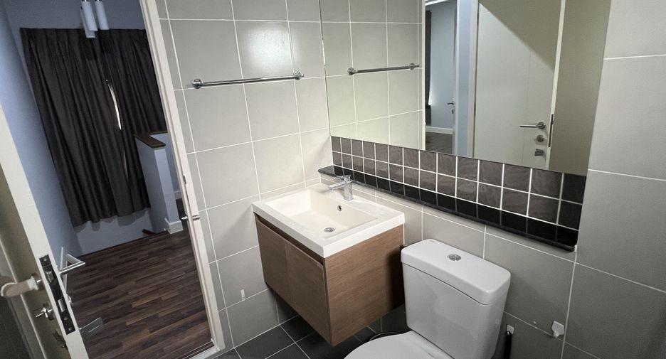 For sale 3 bedrooms house in Khlong Sam Wa, Bangkok